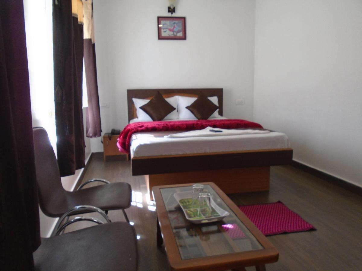 Cliff Residency Near Botanical Garden Ooty Villa Екстериор снимка